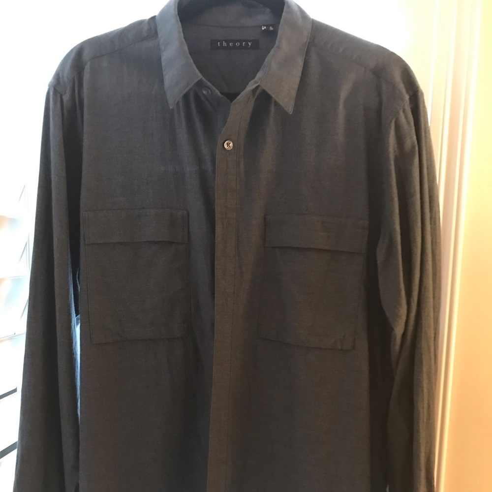 Men’s Theory shirt